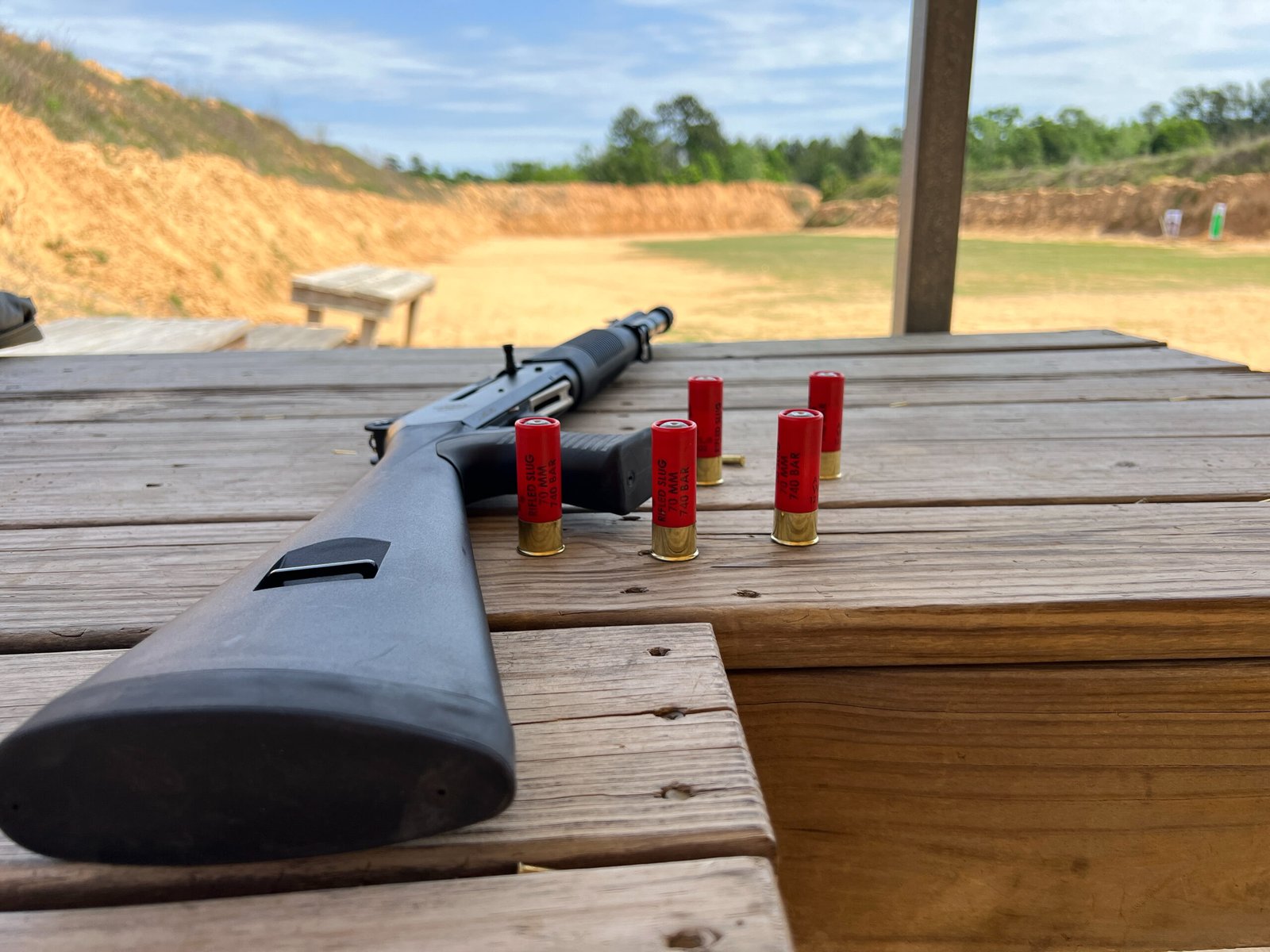 MAC 1014 on a table with slugs