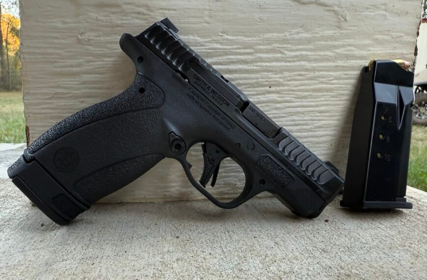 Smith & Wesson Bodyguard 2.0 Review: The Best .380 Pocket Pistol for Concealed Carry?
