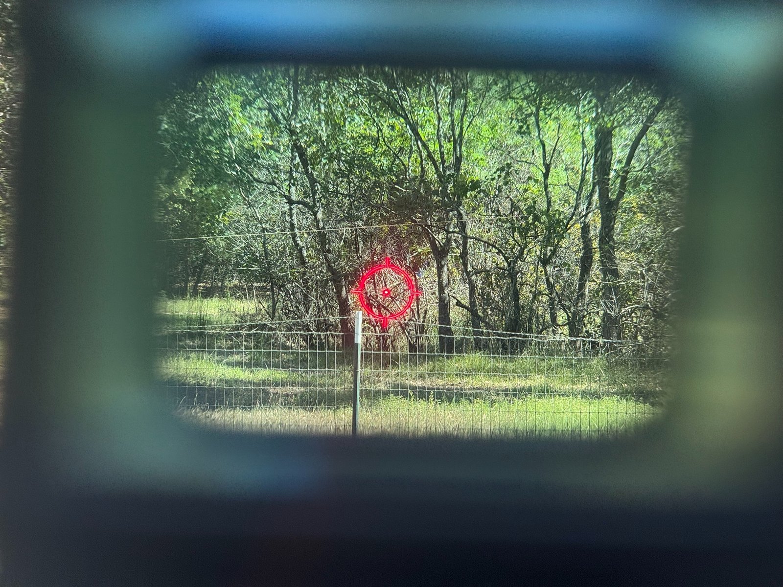 Osight R Circle-Dot Reticle and Sight Picture